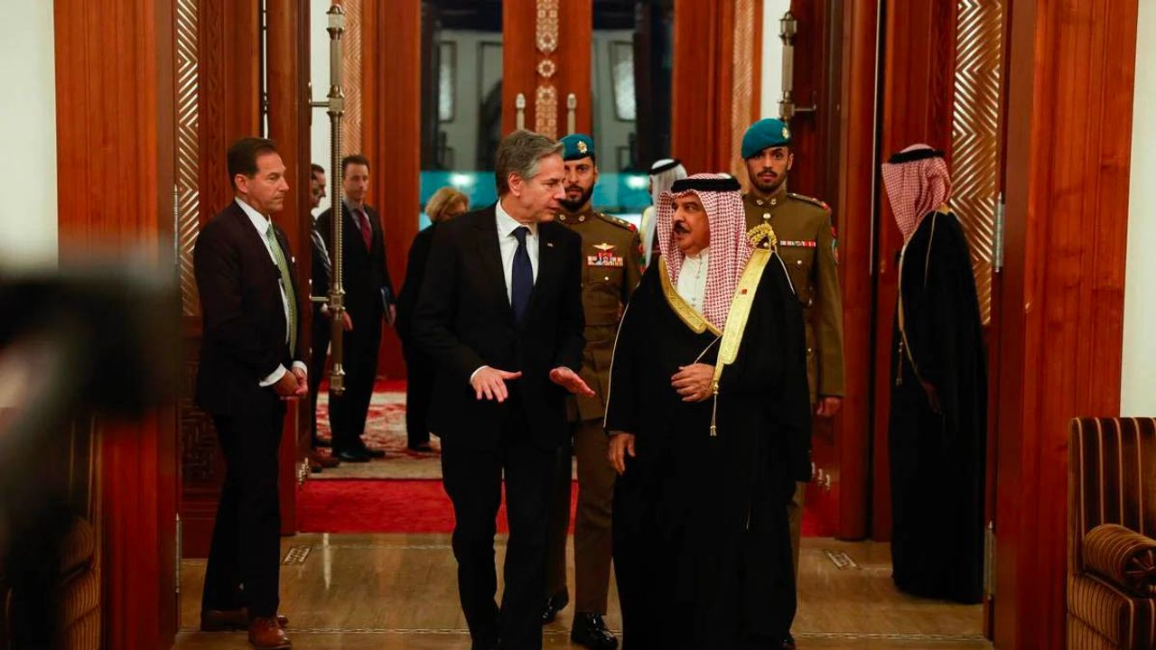 Bahreyn Kralı, Blinken'e Gazze'de ateşkesin sağlanması gerektiğini vurguladı