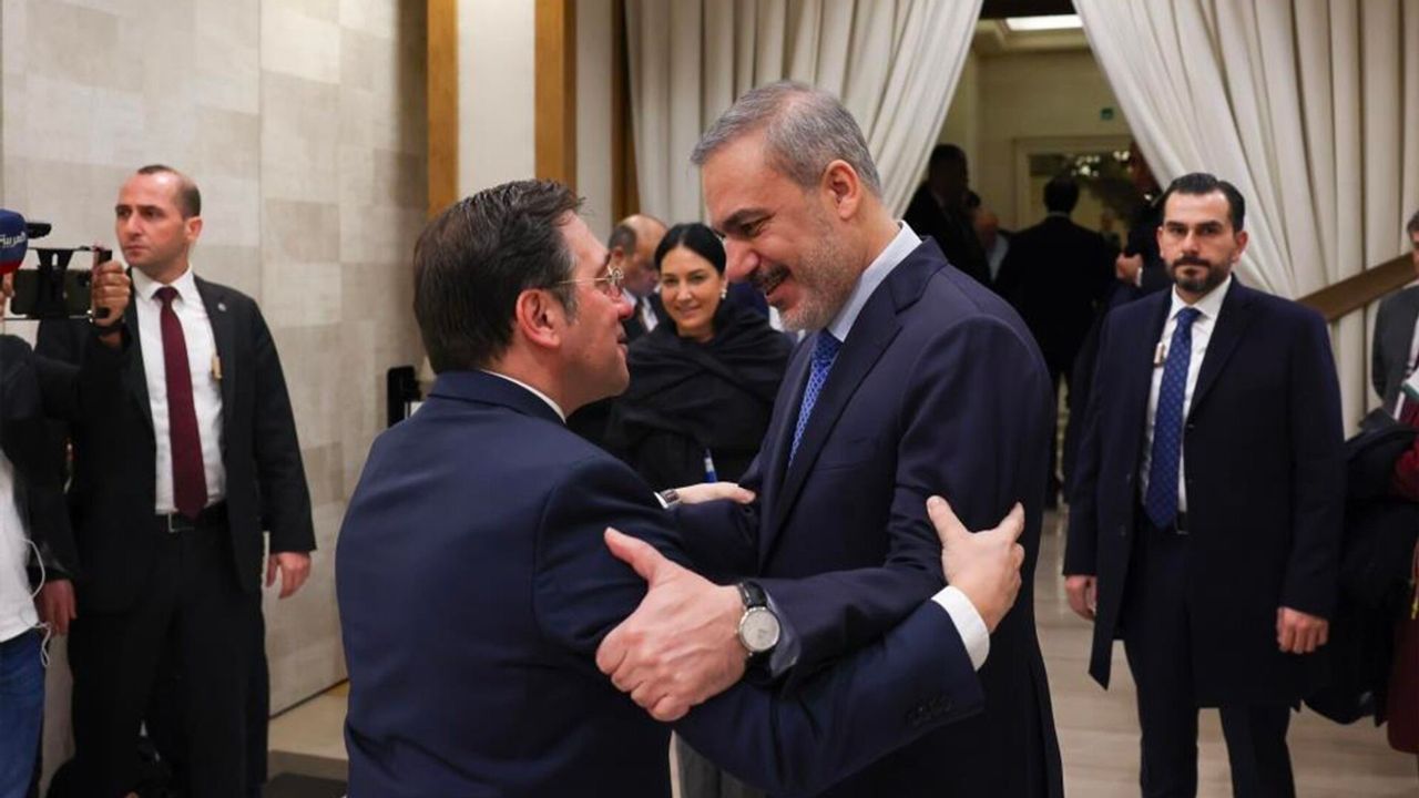 İspanya Dışişleri Bakanı, İsrail'in Refah'a yönelik saldırılarını kınadı
