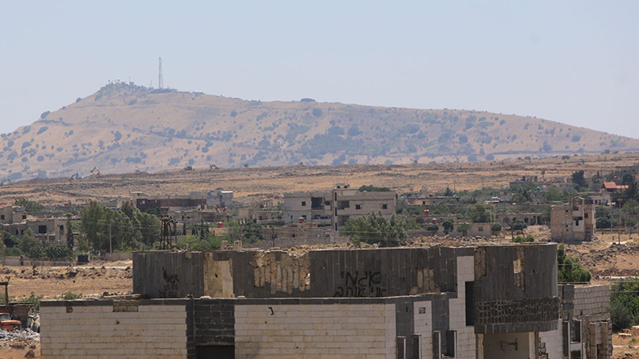 İsrail, Golan Tepeleri'ne Suriye'den girmeye çalışanları önledi