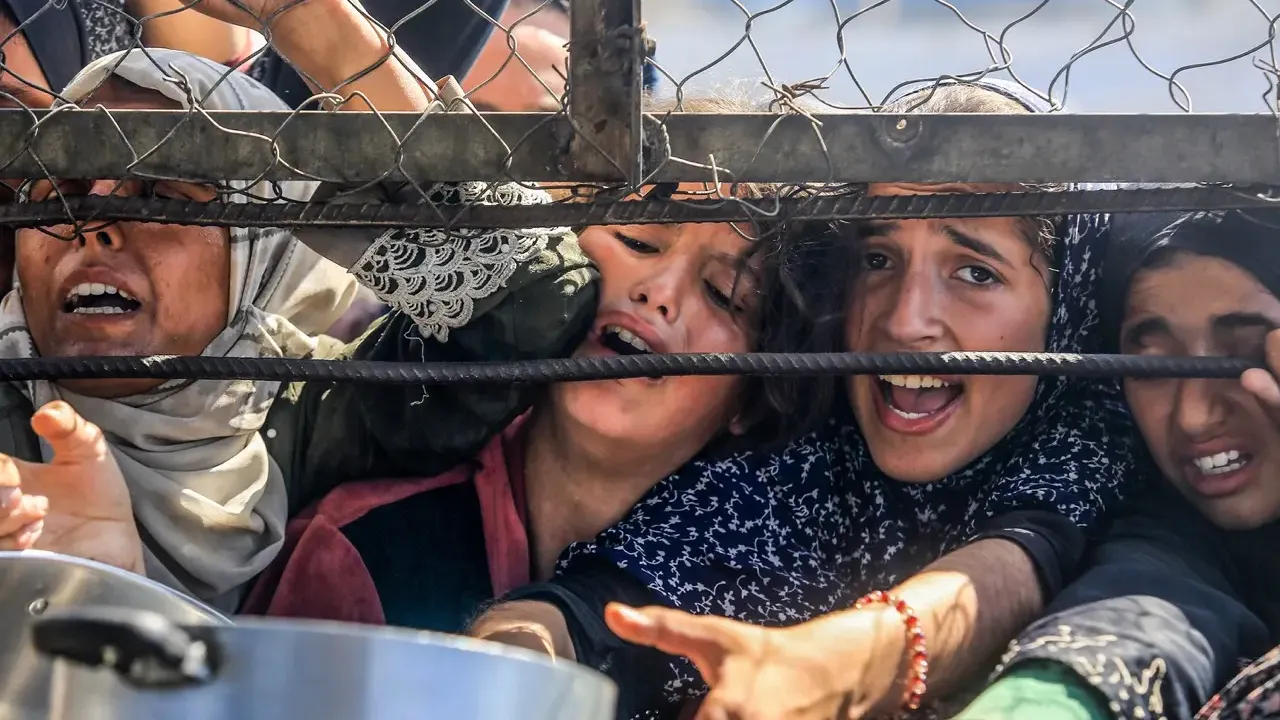 İsrail, Gazze'de yardım bekleyenlere saldırdı: 11 ölü, 84 yaralı