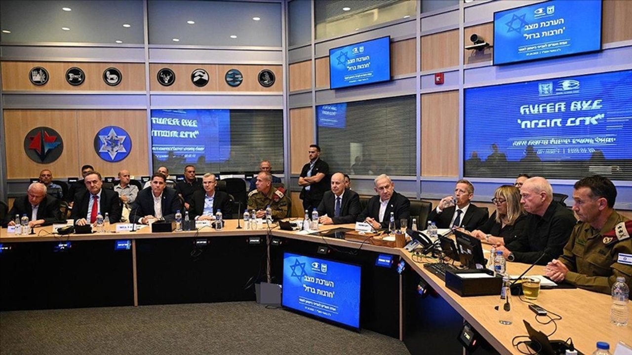 İsrail güvenlik kabinesi, istifa tehditleri altında Gazze'yi görüşecek