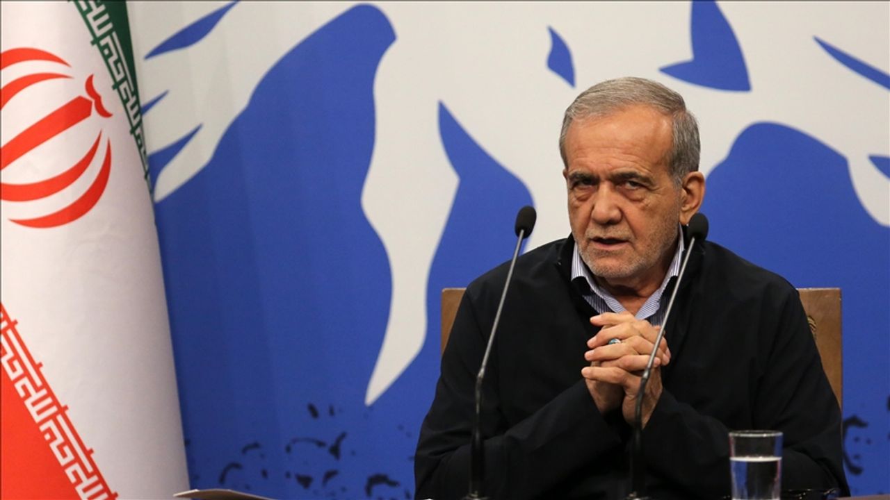 Pezeşkiyan: Komşularımızla ilişkilerimizi güçlendirmeliyiz