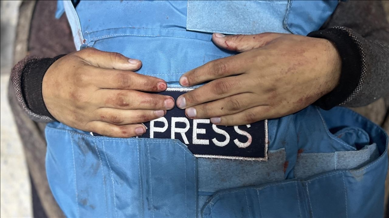 İsrail'in saldırısında Filistinli gazeteci Salim yaşamını yitirdi