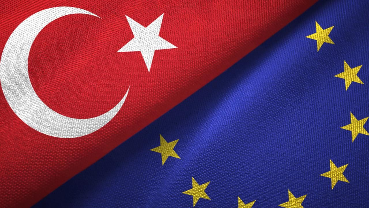 AB yetkilisi Kos: Türkiye, çalışmalarımızın merkezinde yer alıyor