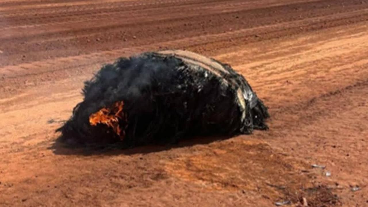 Çöle düşen yanık cismin uzay aracı parçası olduğu düşünülüyor