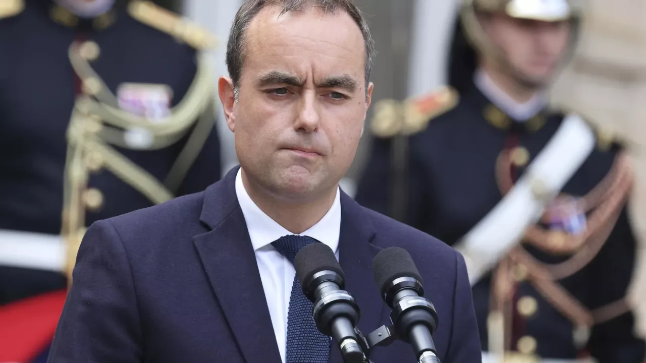 Fransız uzmandan sert yorum: Macron son demlerini yaşıyor