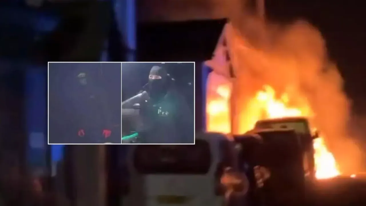 İngiltere’de camiyi kundaklayan kar maskeli iki şüpheli aranıyor