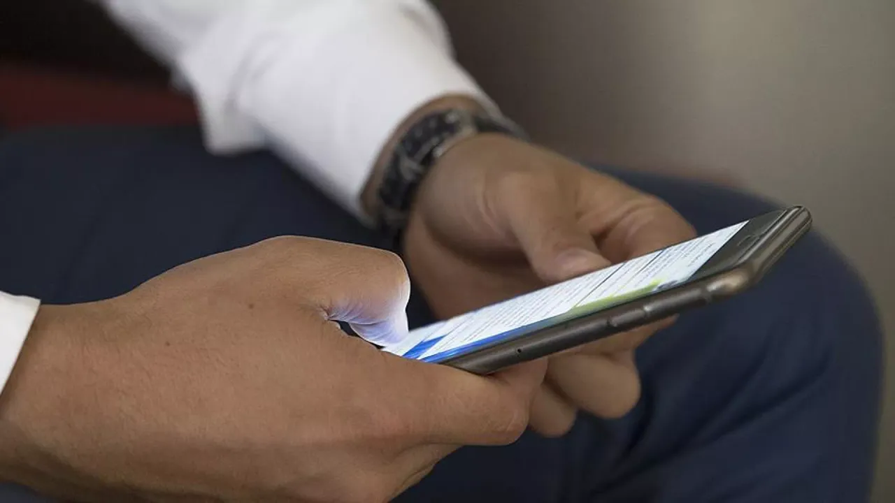 İngiltere’de Vodafone çöktü: Yüz binlerce kişi internetsiz kaldı
