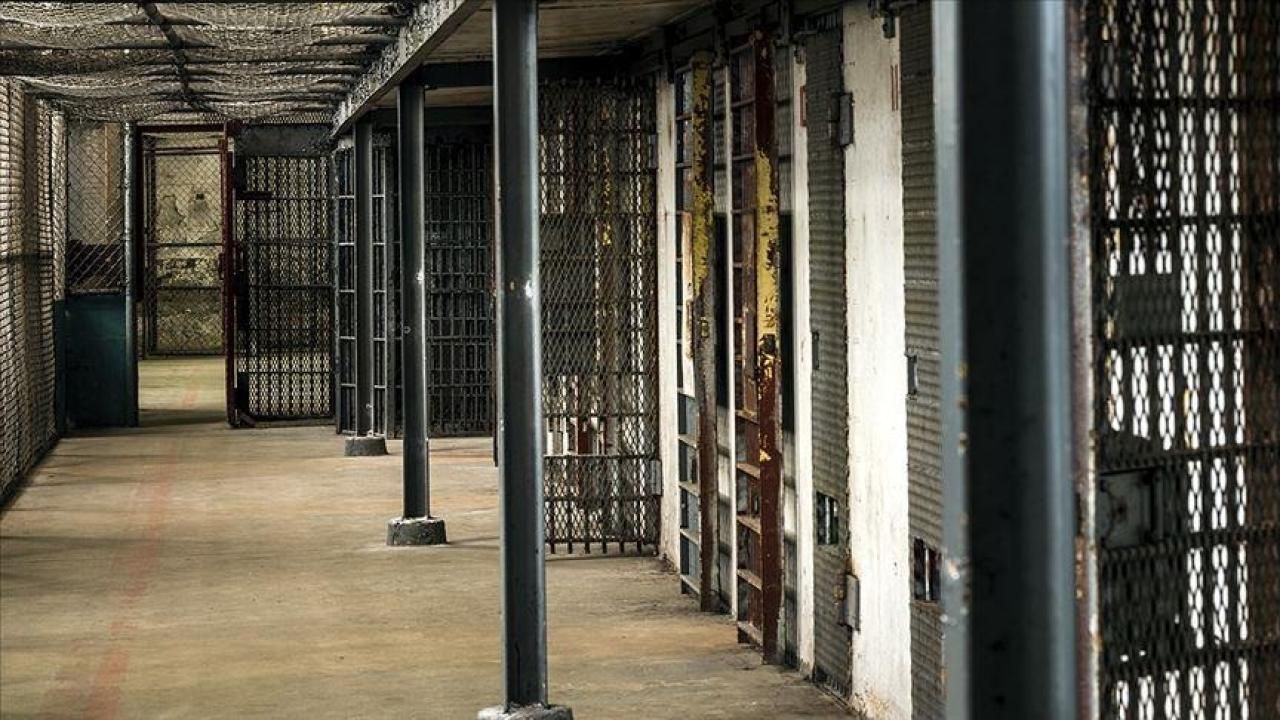 İsrail hapishanelerinde 49 Filistinli kadın tutuluyor: Cinsel taciz iddiaları