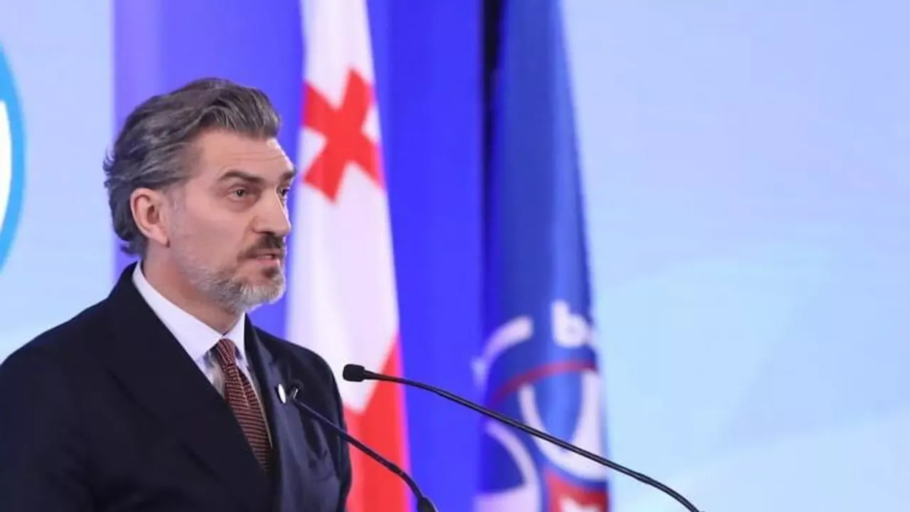 Kavelaşvili: AB üyeliği için kendimizi küçük düşüremeyiz