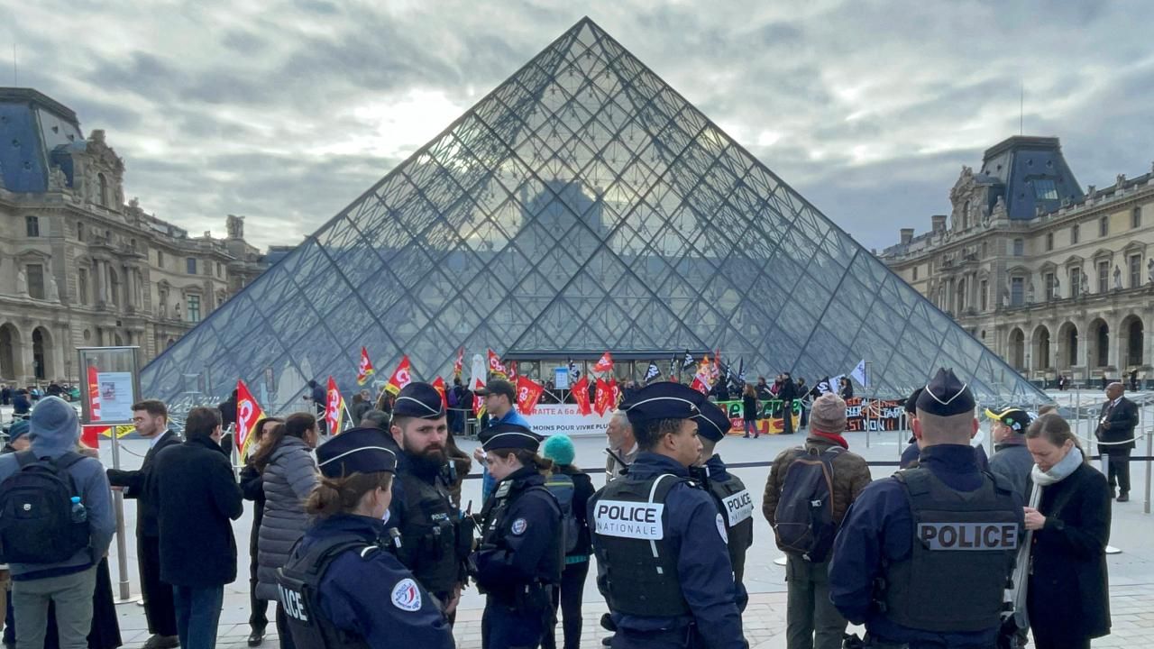Louvre soygununda yakalanan iki şüpheli suçunu itiraf etti