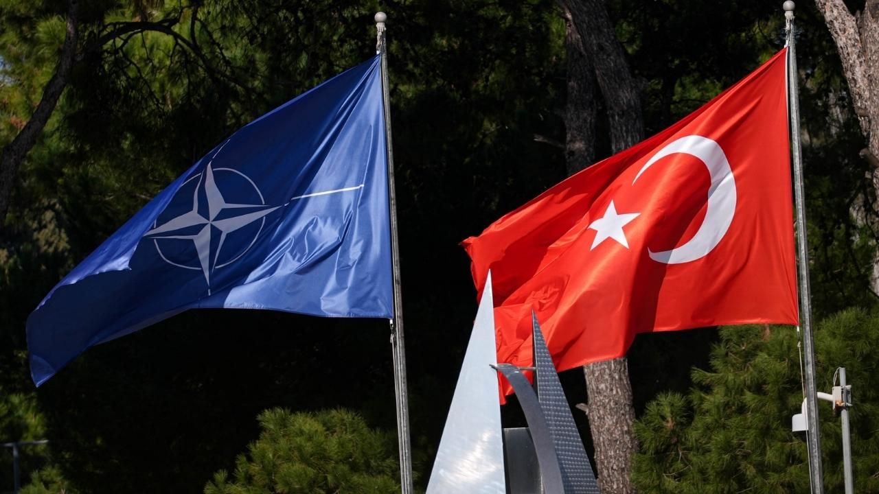 Rutte, Gazze ateşkesi için Türkiye'ye teşekkür etti