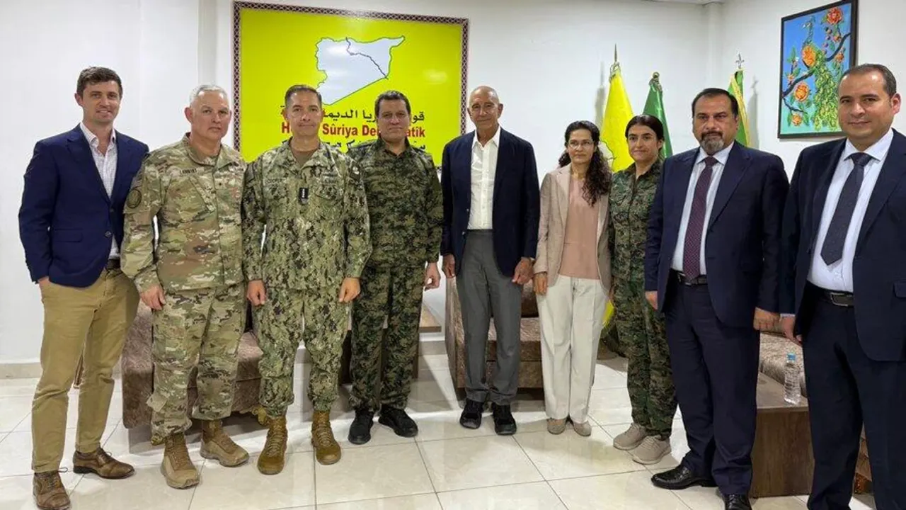 Tom Barrack ve Brad Cooper, Mazlum Abdi ile görüştü