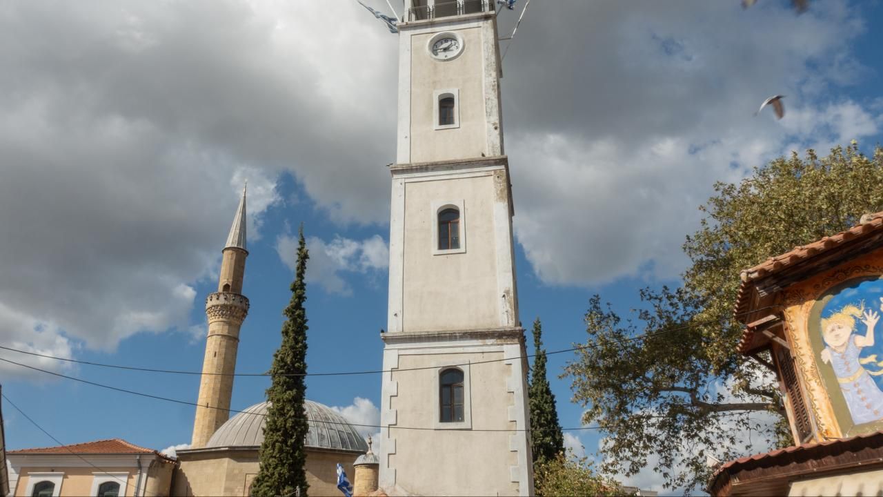 Yunanistan'a sert tepki: Türk varlığı yok sayılamaz