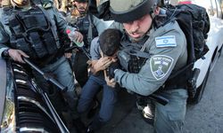 İsrail, Batı Şeria'da 30 Filistinliyi gözaltına aldı