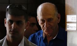 Olmert: 'Hamas ortadan kaldırılamayacak, Netanyahu kişisel savaş yürütüyor'