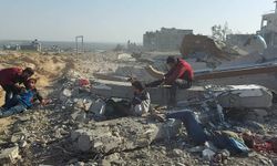İsrail, Gazze'nin kuzeyinde SİHA'larla Filistinlileri hedef aldı