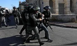 İsrail güçleri, 10 Filistinliyi gözaltına aldı