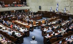 İsrail Meclisi, askerlerin oy kullanmalarını onayladı