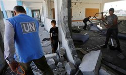 UNRWA Gazze'deki tesislerinde 300 Filistinlinin öldürüldüğünü bildirdi