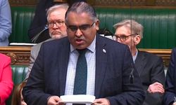 İngiltere'de muhalefet milletvekili, Başbakan Sunak'ı elinde masumların kanı olmakta suçladı