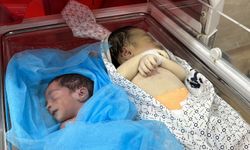 Gazze'de ramazanın ilk gününde kuvözdeki 2 bebek daha açlıktan öldü