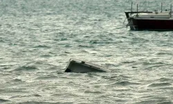 Arakanlı Müslümanları taşıyan tekne alabora oldu