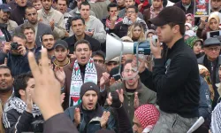 Filistin'de üniversite öğrencileri Gazze ile dayanışma gösterisi düzenledi
