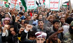 Yemenliler, İsrail'in Refah kentine yönelik saldırılarını protesto etti