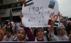 Fas'ta Gazze'ye insani yardım girişlerini engelleyen İsrail protesto edildi
