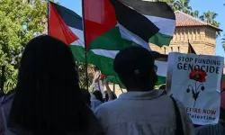 California Üniversitesi'nde polis, Filistin'i destekçilerine müdahale ediyor
