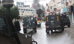 İsrail askerleri Batı Şeria’daki döviz bürolarına baskın düzenledi