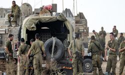 İsrail'in 6 gündür karadan saldırdığı Cibaliya'da 93 Filistinlinin cenazesine ulaşıldı