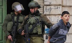 İsrail, 7 Ekim 2023'ten beri Batı Şeria'da 640 Filistinli çocuğu gözaltına aldı