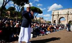 İtalya'da Müslümanların ibadet yerlerini kapatan belediyenin kararı yargıdan döndü