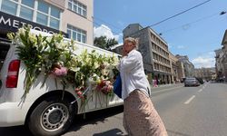 Srebrenitsa Soykırımı kurbanlarının cenazeleri, Saraybosna'dan Potoçari Anıt Mezarlığı'na uğurlandı