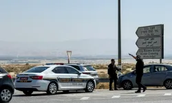 Kısa süreliğine açılan Kral Hüseyin Sınır Kapısı yeniden çift yönlü kapatıldı