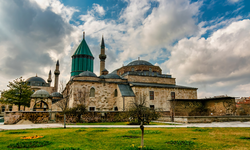 Mevlana Celaleddin-i Rumi vefatının 751. yılında yad ediliyor