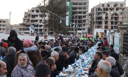 İHH, Humus'ta her gün 1500 kişiye iftar veriyor