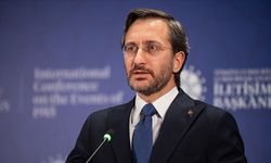 Altun: Türkiye tarafları değil, gönülleri bir araya getiriyor