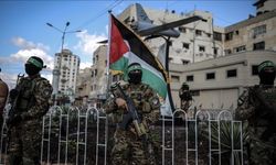 Hamas, İsrail'in BM okullarına düzenlediği baskınları kınadı
