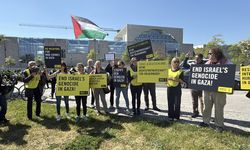 Herzog'un Berlin ziyareti protesto edildi