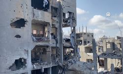 İsrail, El-Avde Hastanesinin çevresini bombaladı