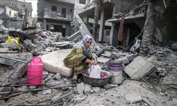 İsrail, Gazze'de her saat bir kadını öldürüyor