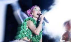 Sanat şapkası altına saklanan Hande Yener: Bu devri çok güzel devireceğiz
