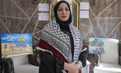 Kuzenine refakat için Türkiye'ye gelen Gazzeli, gönüllü öğretmenlik yapıyor