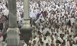 Suudi Arabistan'da 75 bini aşkın kişi hac yönetmeliklerini ihlal ettiği, geri gönderildi