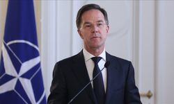 Rutte, Trump'ı 'kararlı eylemi' için tebrik etti