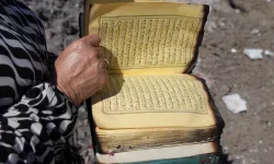 Ev yangında küle döndü, Kur'an-ı Kerim sağlam kaldı