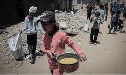 Gazze'de yardım dağıtım noktalarında bir ayda 613 kişi öldürüldü